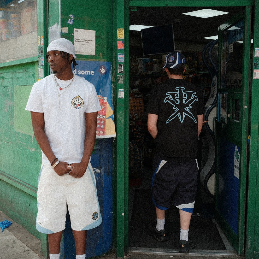 UNKNOWN X VRUNK TEE - WHITE